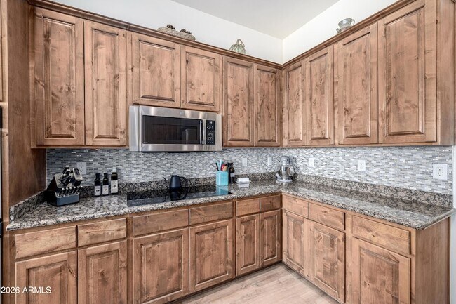 Building Photo - 1415 W Lavitt Ln