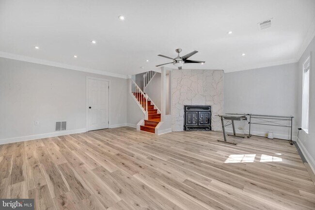 Building Photo - 7826 Mt Woodley Pl