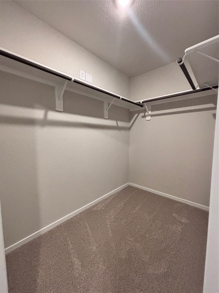 Building Photo - 17327 Roxboro Rdg Ln