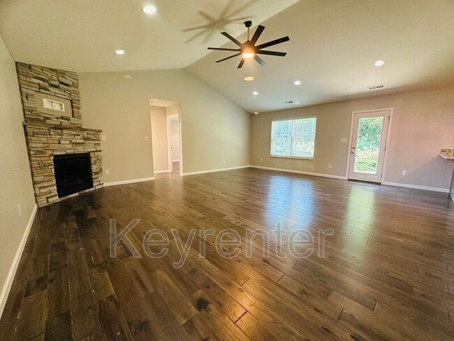 Building Photo - 6335 Altacrest Ln