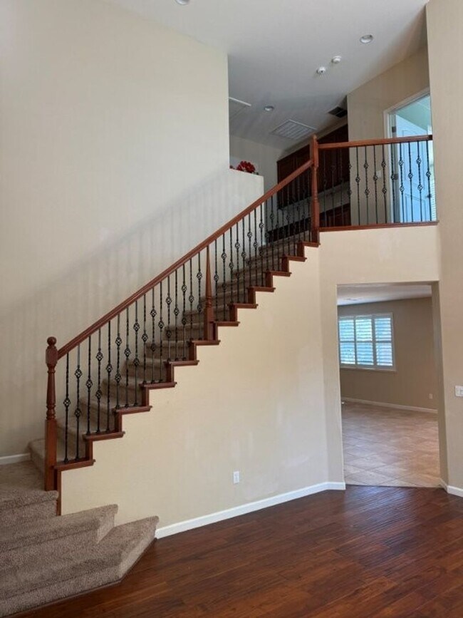 Building Photo - Modern 3 Bedroom 2 Story w/ RV Parking and...