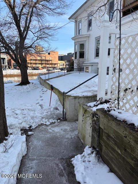 Building Photo - 126 Lake Ave