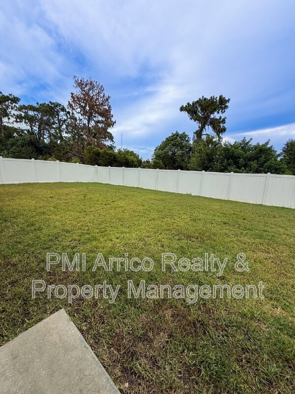 Building Photo - 12903 Wildflower Meadow Dr