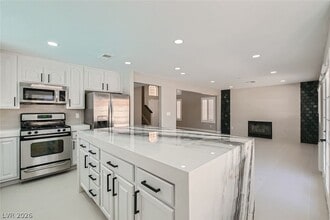 Building Photo - 7836 Calico Flower Ave