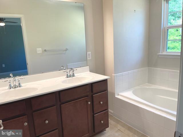 Building Photo - 314 Landing Dr