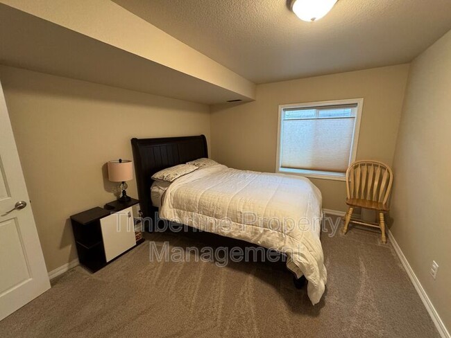 Building Photo - 5265 Champagne Dr