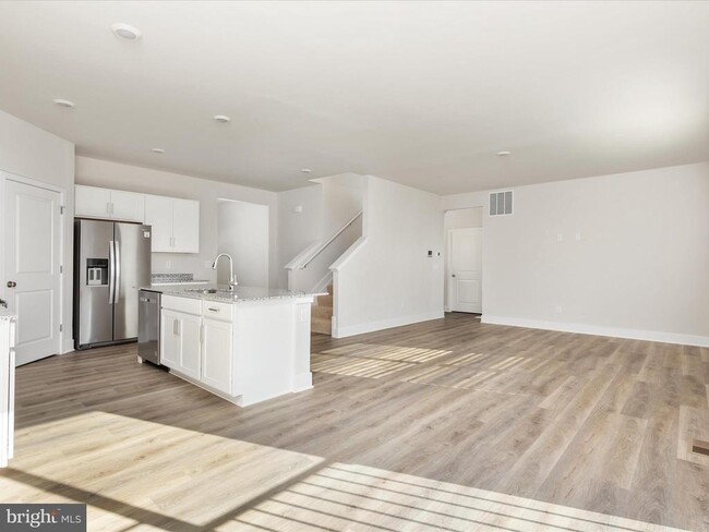 Building Photo - 115 Manasquan Wy