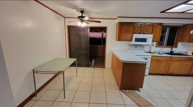 Building Photo - 86 Koki Pl