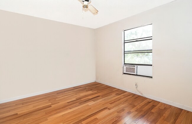 Building Photo - 721 Highland Ave NW