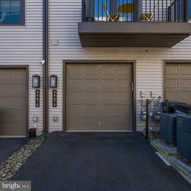 Building Photo - 44674 Provincetown Dr