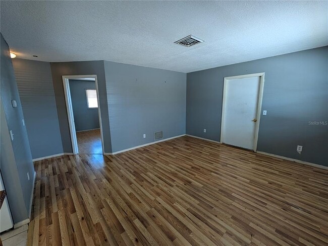 Building Photo - 285 S McCall Rd