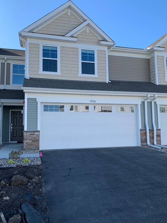 Building Photo - 1914 Prospect Ln