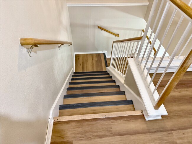 Building Photo - 15125 Donna Jane Loop