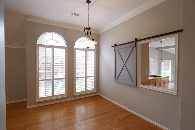 Building Photo - 1310 Westwick Forest Ln