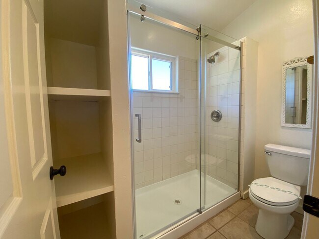 Building Photo - Great 3-Bedroom Home – Peaceful Country Living Just 8 Minutes from Hwy 78!