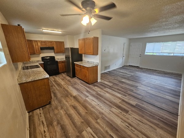 Building Photo - 1703 Larry Ave