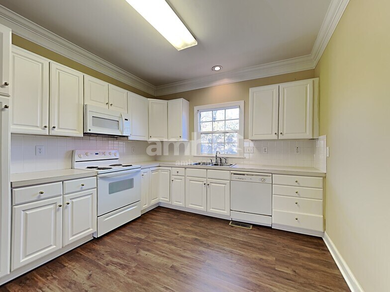 Building Photo - 141 Tortoise Ln