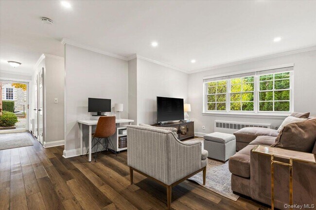 Building Photo - 181 Purchase St