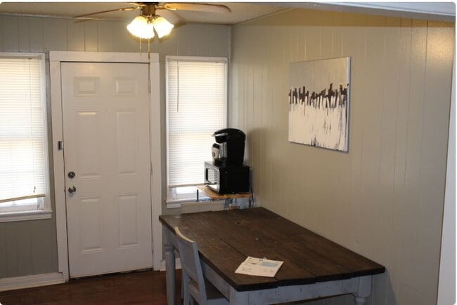 Building Photo - Updates coming soon - Flooring Updates in ...
