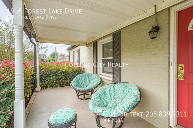 Building Photo - 1908 Forest Lake Dr