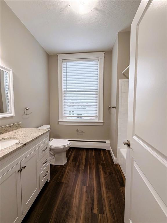 Building Photo - 901 Bernon St