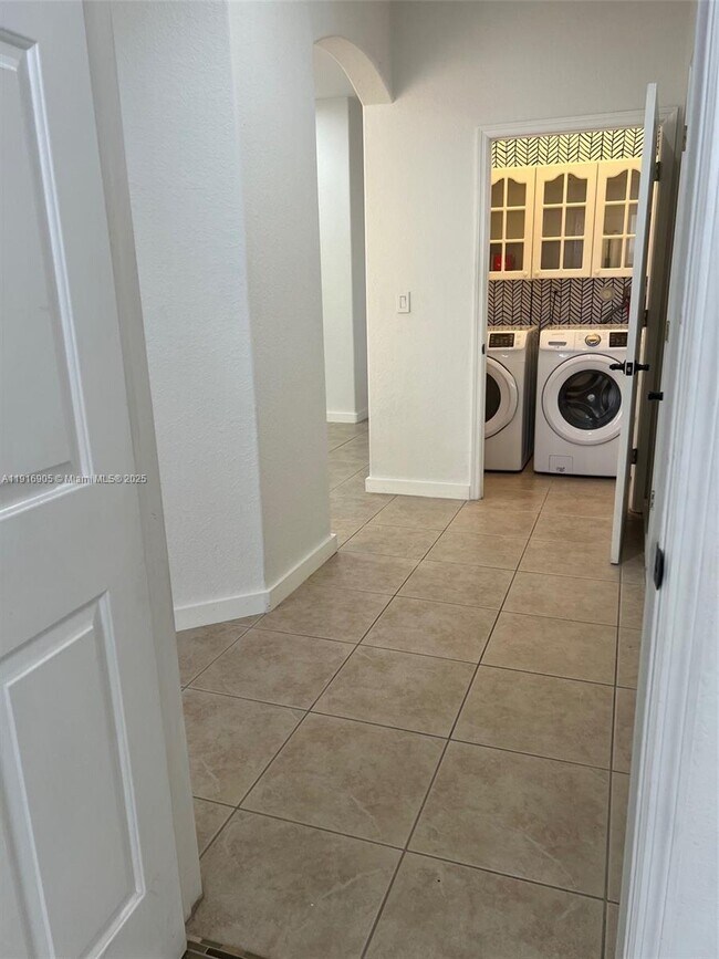 Building Photo - 23734 SW 110th Pl