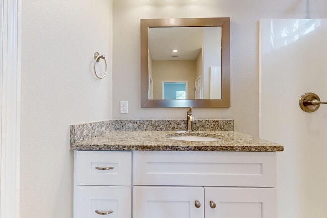 Floorplan - Eleven Oaks