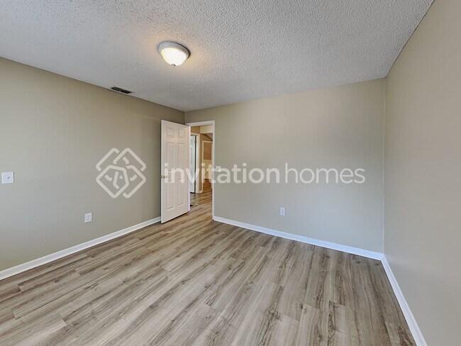 Building Photo - 14309 Lackman Ln