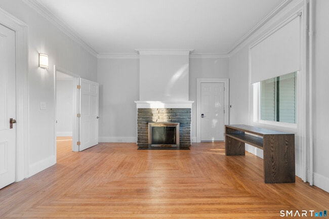 Building Photo - 43 Elmwood Ave