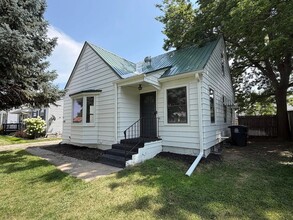 Building Photo - 3131 Ave A