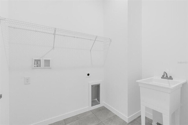 Building Photo - 10615 N Didiscus Dr