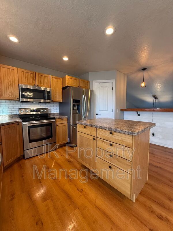 Building Photo - 716 49th St N