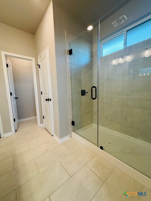 Building Photo - 8114 Smoke Crk Ln