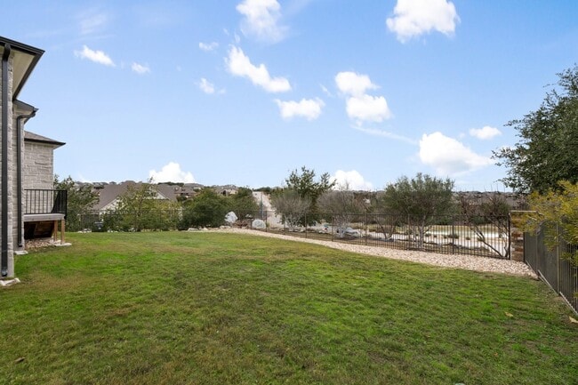 Building Photo - 5801 Davenport Divide Rd