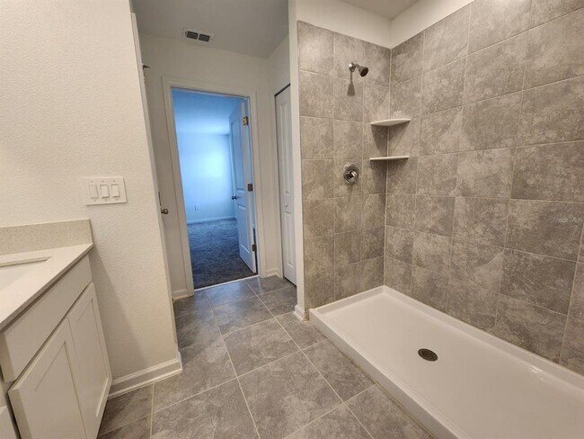 Building Photo - 1622 Reservoir Pl