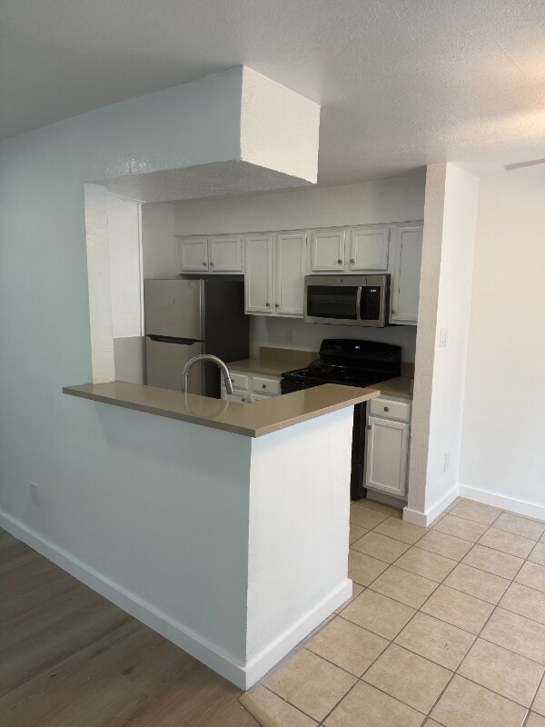 Building Photo - 5508 Lakeview Pkwy