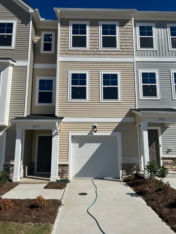 Building Photo - 2519 Chert Ln