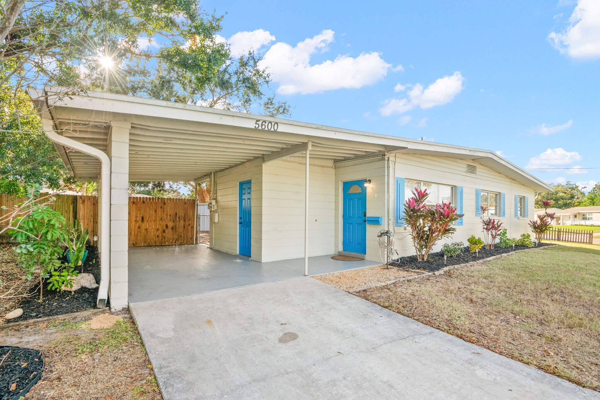 Building Photo - 5600 33rd Ave N