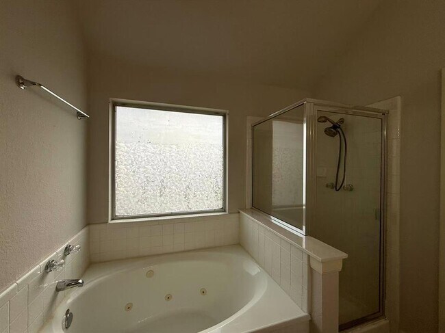 Building Photo - 17825 Madden Dr