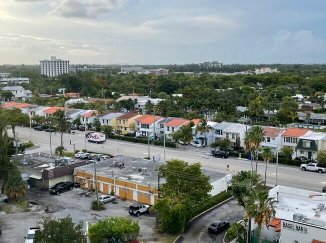 Building Photo - 2150 Sans Souci Blvd
