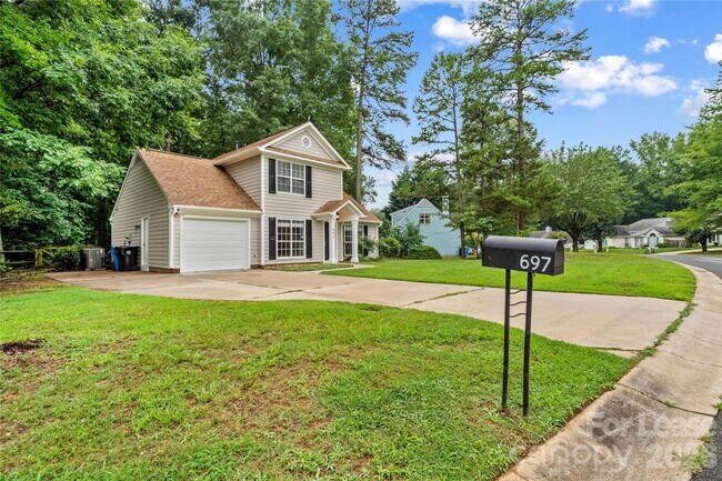 Building Photo - 697 Rebecca Jane Dr