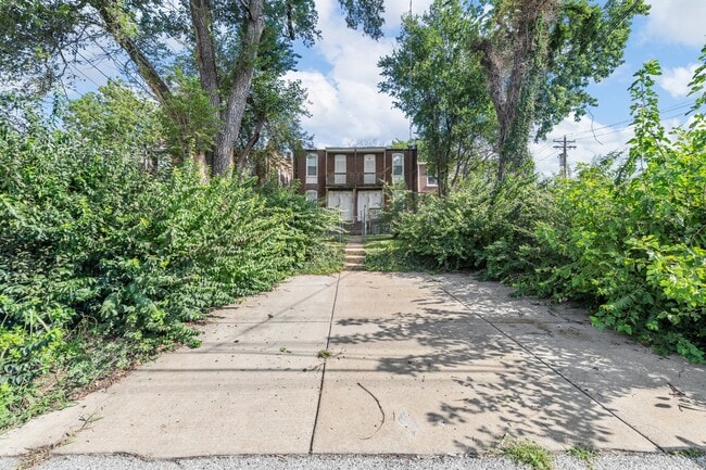 Building Photo - 4922-24 Wise