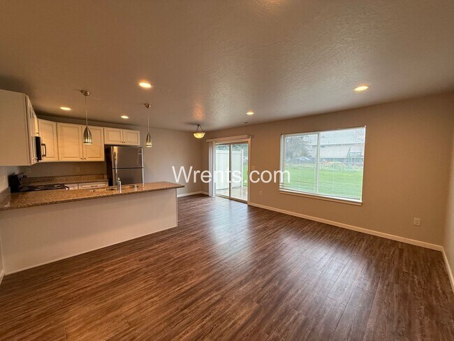 Building Photo - 10317-10319 Maxwell Ln