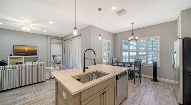 Building Photo - 11773 Forest Park Cir