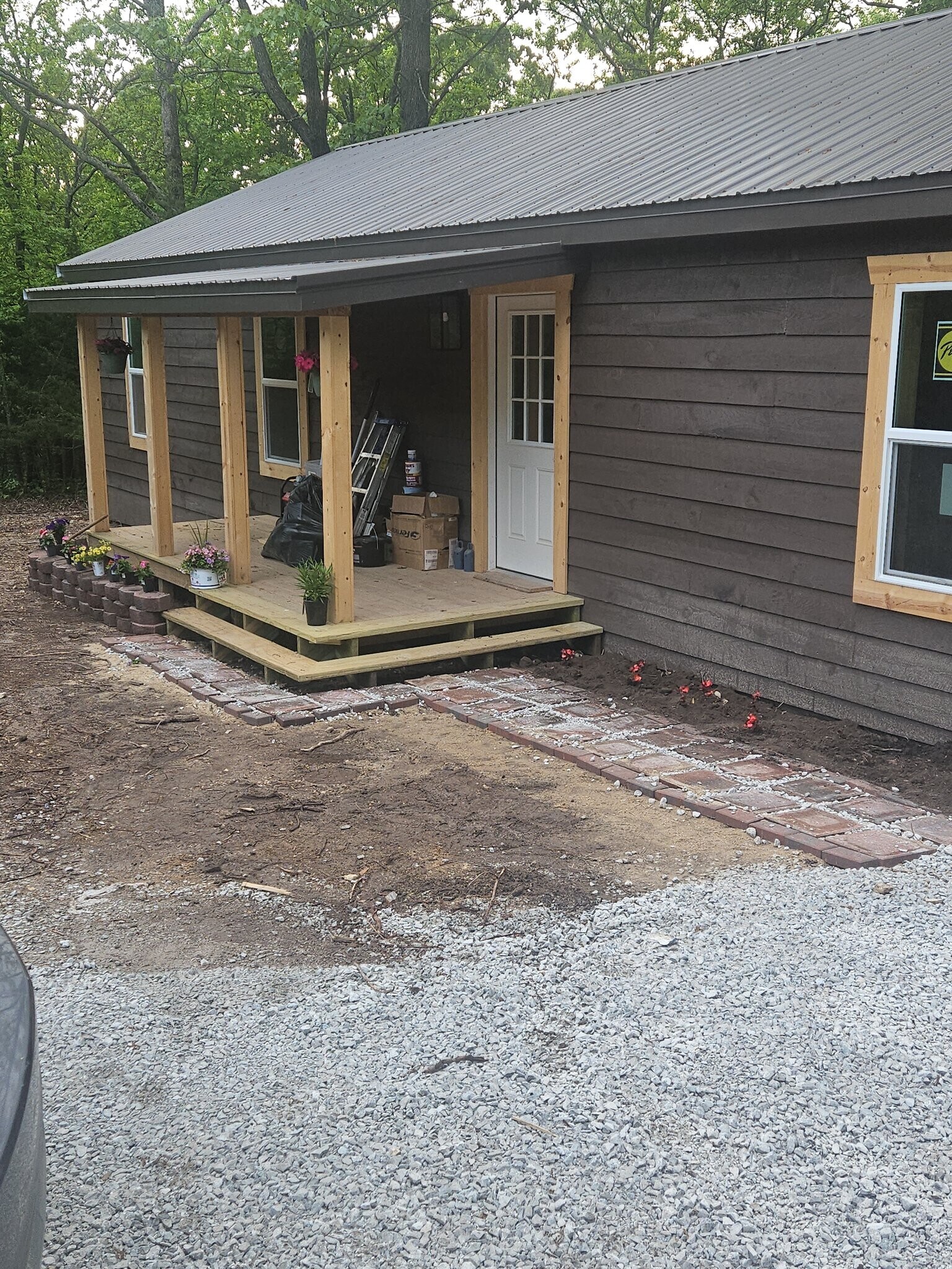 Building Photo - 3860 Gardiner Rd