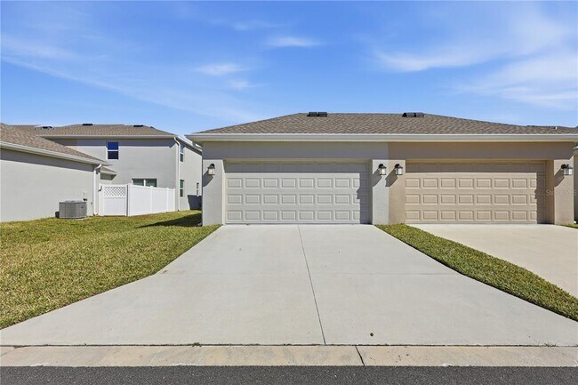 Building Photo - 10672 Words Dr