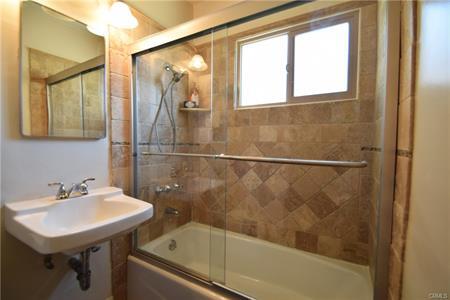 Building Photo - 214 S Bandy Ave