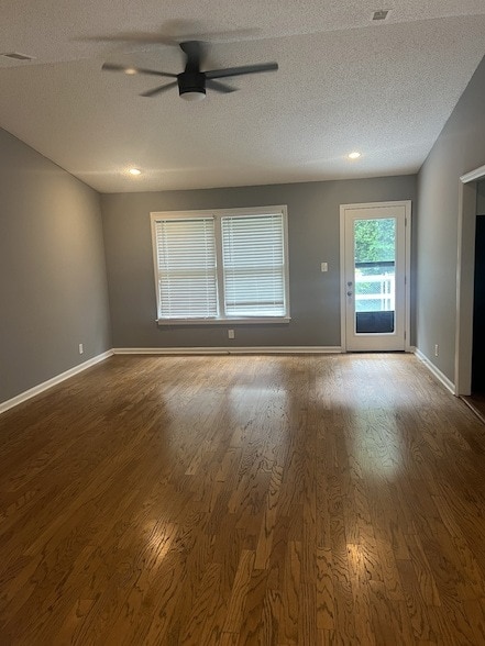 Building Photo - 1303 Mallard Dr