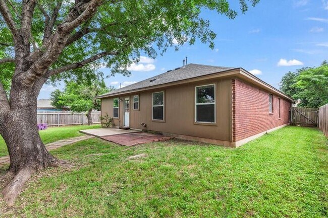 Building Photo - 609 Golden Gate Dr