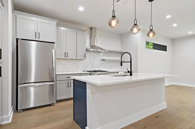 Building Photo - 5109 Stone Gate Dr